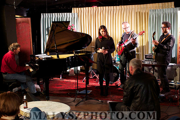 Malgorzata Petr & Tom Pilewski Band